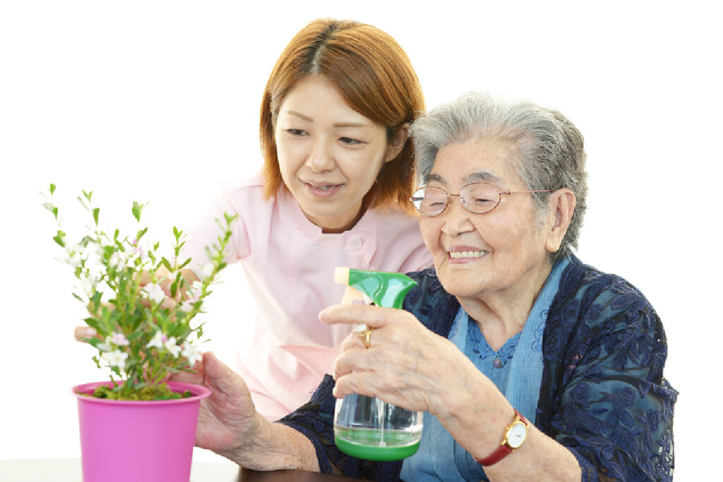 Caregiver in Glenolden PA: Benefits of Home Care